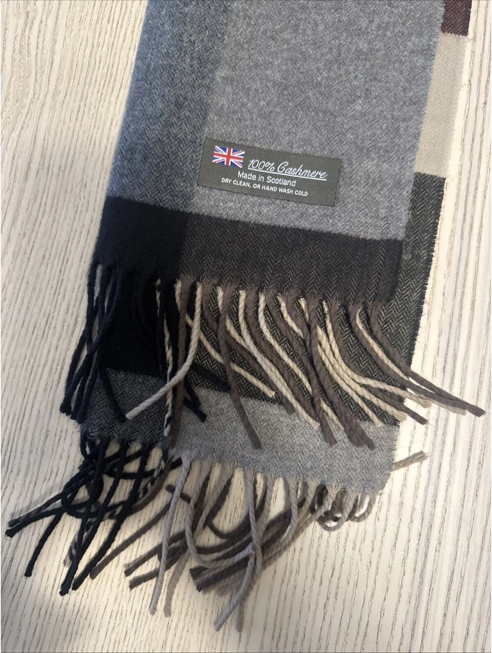 100% Cashmere Scarf Plaid Made in Scotland Gray Maroon Herringbone Fringe